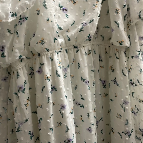 Fashion Poet clip dot cold shoulder ruffle long sleeve dress in white multicolor - Picture 3 of 9